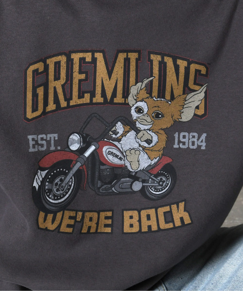 neos（ネオス）の「【neos】ルーズシルエット GREMLINS グレムリン プリント 裏起毛 スウェット トレーナー（スウェット・メンズ・ブラック系2/アイボリー/グレイッシュベージュ/ブラック系1・MEDIUM/LARGE/X-LARGE）」の22枚目の写真