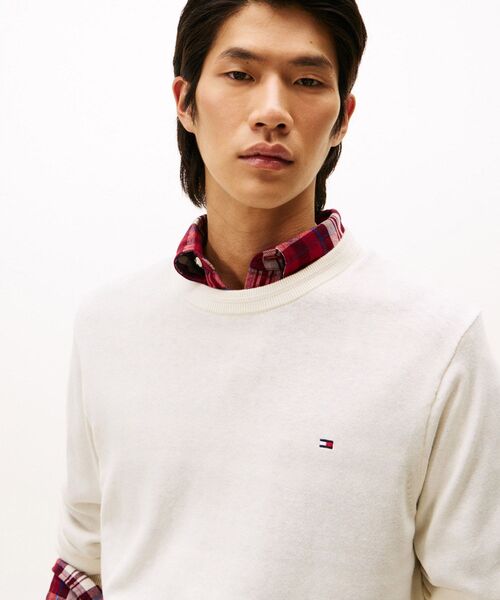 TOMMY HILFIGER（トミーヒルフィガー）の「コットンシルクカシミヤクルーネックセーター（ニット/セーター・メンズ・グレー/レッド系その他4/ブルー系その他5/オレンジ系その他4/ネイビー/ホワイト・MEDIUM/LARGE/SMALL/X-LARGE）」の7枚目の写真