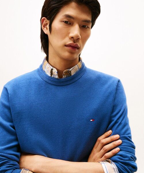 TOMMY HILFIGER（トミーヒルフィガー）の「コットンシルクカシミヤクルーネックセーター（ニット/セーター・メンズ・グレー/レッド系その他4/ブルー系その他5/オレンジ系その他4/ネイビー/ホワイト・MEDIUM/LARGE/SMALL/X-LARGE）」の11枚目の写真