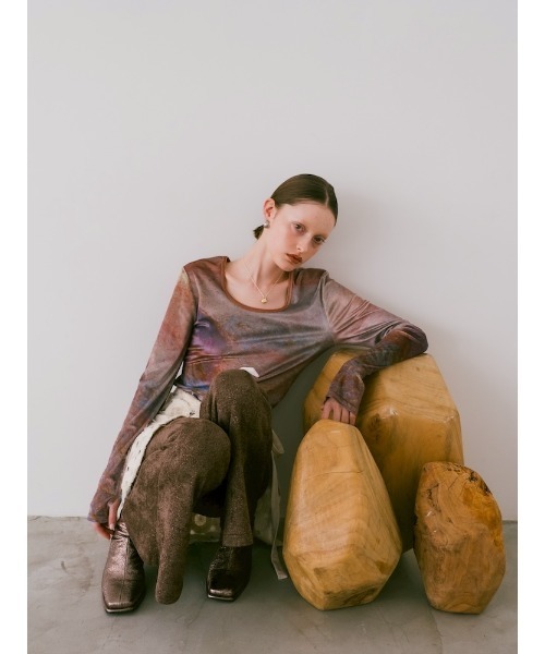 sahara（サハラ）の「Velour Art Print Top/ベロアアートプリント