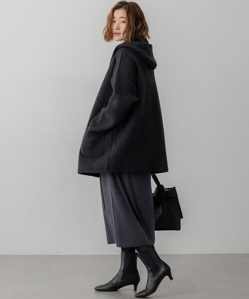 23区（ニジュウサンク）の「【洗える】ラクーンブレンドダブルフェイス フーディー ニットカーディガン（カーディガン/ボレロ・レディース・アイボリー系/グレー系/ブラウン系・38）」の4枚目の写真