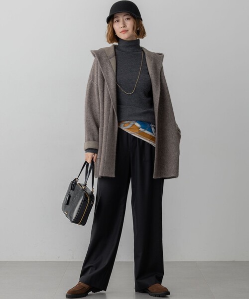 23区（ニジュウサンク）の「【洗える】ラクーンブレンドダブルフェイス フーディー ニットカーディガン（カーディガン/ボレロ・レディース・アイボリー系/グレー系/ブラウン系・38）」の7枚目の写真