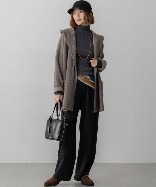 23区（ニジュウサンク）の「【洗える】ラクーンブレンドダブルフェイス フーディー ニットカーディガン（カーディガン/ボレロ・レディース・アイボリー系/グレー系/ブラウン系・38）」の8枚目の写真