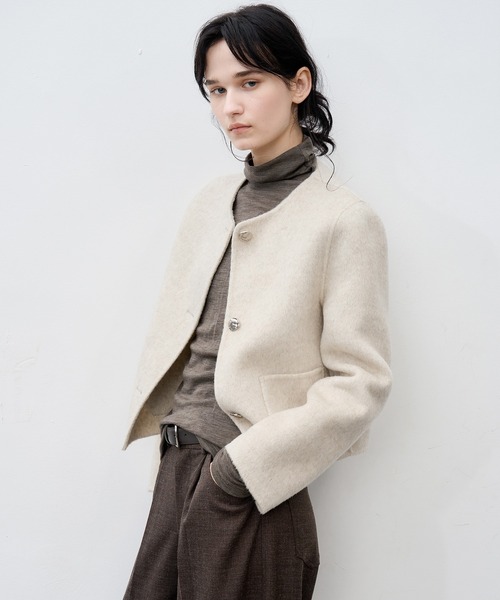 tageechita（タジチタ）の「【tageechita】クラシック ダブルフェースウール ショートコート（ノーカラーコート・レディース・ライトベージュ/グレー・S/M/L）」の19枚目の写真