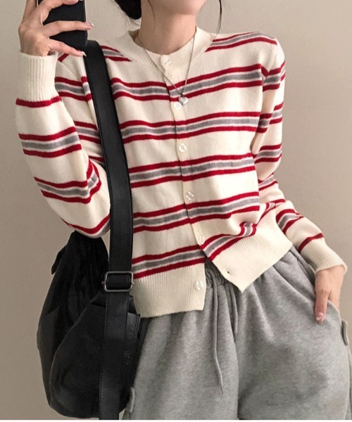 gossip!ロサンゼルス(ゴシップロサンゼルス)の「Y2K ストライプリブラウンドネック長袖カーディガン(ニット/セーター・レディース・ネイビー/オフホワイト/ライトブルー・FREE)」の5枚目の写真