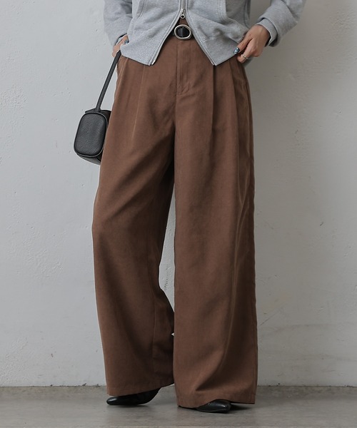 COLONY 2139（コロニートゥーワンスリーナイン）の「ピーチ起毛2タックワイドパンツ（その他パンツ・レディース・ブラウン/グレー/ブラック・SMALL/MEDIUM）」の3枚目の写真