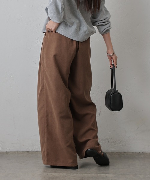 COLONY 2139（コロニートゥーワンスリーナイン）の「ピーチ起毛2タックワイドパンツ（その他パンツ・レディース・ブラウン/グレー/ブラック・SMALL/MEDIUM）」の10枚目の写真