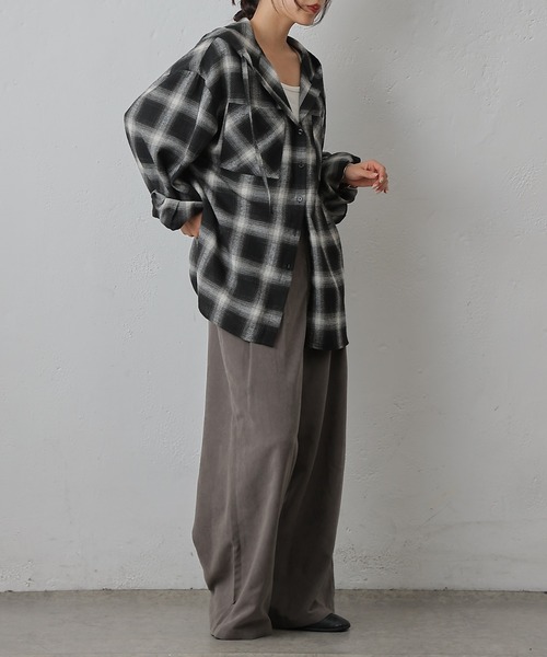 COLONY 2139（コロニートゥーワンスリーナイン）の「ピーチ起毛2タックワイドパンツ（その他パンツ・レディース・ブラウン/グレー/ブラック・SMALL/MEDIUM）」の21枚目の写真