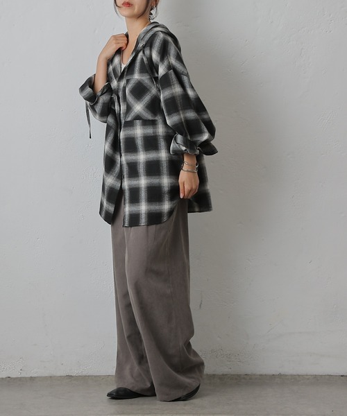 COLONY 2139（コロニートゥーワンスリーナイン）の「ピーチ起毛2タックワイドパンツ（その他パンツ・レディース・ブラウン/グレー/ブラック・SMALL/MEDIUM）」の19枚目の写真