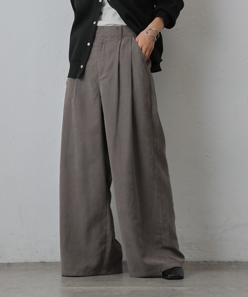 COLONY 2139（コロニートゥーワンスリーナイン）の「ピーチ起毛2タックワイドパンツ（その他パンツ・レディース・ブラウン/グレー/ブラック・SMALL/MEDIUM）」の14枚目の写真