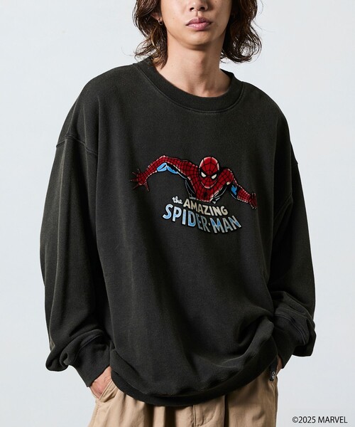 FREAK'S STORE(フリークスストア)の「MARVEL/マーベル/スパイダーマン/クルーネックスウェット/静電フロッキー加工(スウェット・メンズ・ブラック/ライトグレー・MEDIUM/LARGE)」の4枚目の写真
