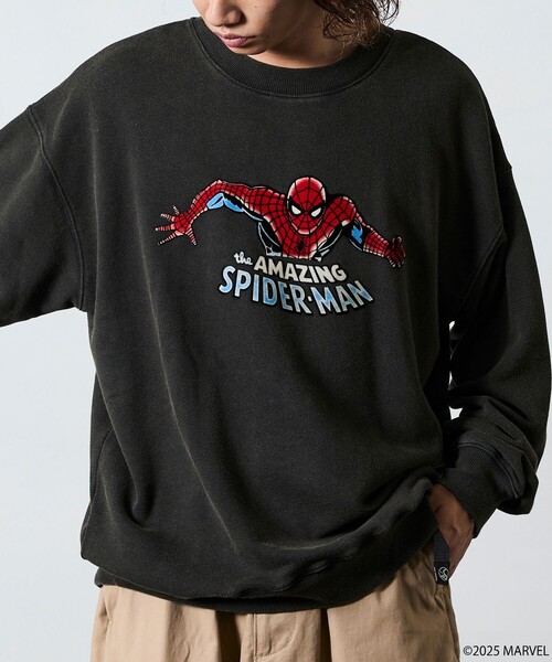 FREAK'S STORE(フリークスストア)の「MARVEL/マーベル/スパイダーマン/クルーネックスウェット/静電フロッキー加工(スウェット・メンズ・ブラック/ライトグレー・MEDIUM/LARGE)」の21枚目の写真