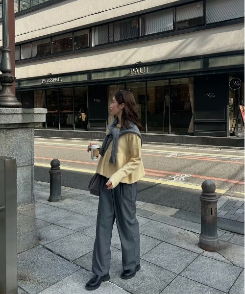 lawgy(ラウジー)の「belt set center tuck check pants / ベルトセットセンタータックチェックパンツ(その他パンツ・レディース・ブラック/キャメル・FREE)」の4枚目の写真