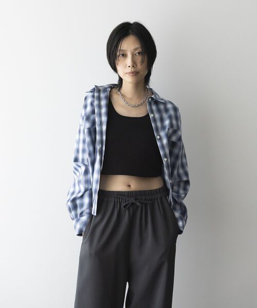 GARAGE OF GOOD CLOTHING（ガレージオブグッドクロージング）の「オンブレチェックショート丈シャツ（シャツ/ブラウス・レディース・ベージュ/ブルー・FREE）」の15枚目の写真