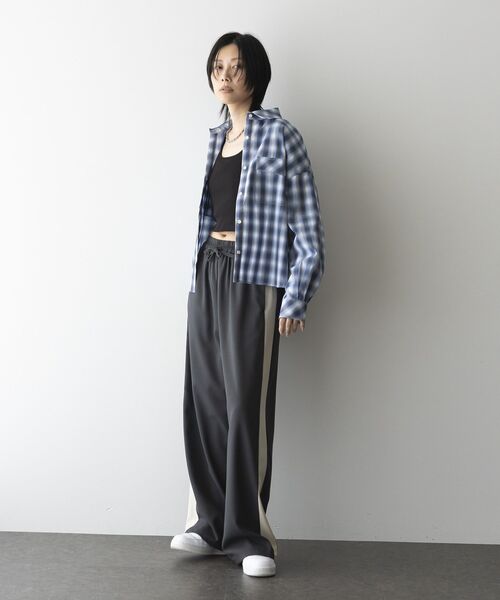 GARAGE OF GOOD CLOTHING（ガレージオブグッドクロージング）の「オンブレチェックショート丈シャツ（シャツ/ブラウス・レディース・ベージュ/ブルー・FREE）」の22枚目の写真