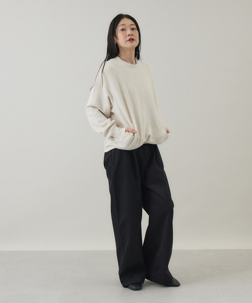kuros'(クロス)の「【kuros’オリジナル】もちとろクルーネックプルオーバー(Tシャツ/カットソー・レディース・オートミール/ブラック・MEDIUM/LARGE)」の15枚目の写真