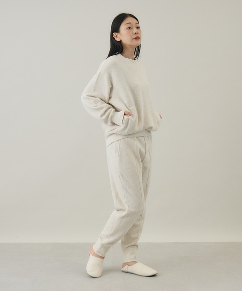 kuros'(クロス)の「【kuros’オリジナル】もちとろクルーネックプルオーバー(Tシャツ/カットソー・レディース・オートミール/ブラック・MEDIUM/LARGE)」の9枚目の写真