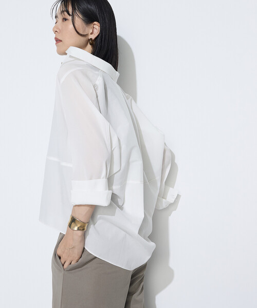 Gabardine K.T(ギャバジンケーティー)の「ドライオーガンジー ステッチワークドルマンシャツ(シャツ/ブラウス・レディース・ブラック/オフホワイト/グレー・9号)」の8枚目の写真