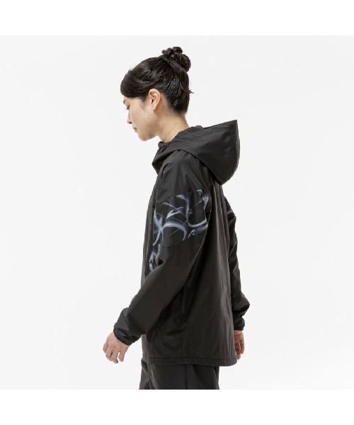 MIZUNO(ミズノ )の「ミズノ ブレスサーモウォーマージャケット_(ナイロンジャケット・レディース・ブラック/ホワイト・M/L)」の5枚目の写真