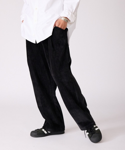 ベロア生地 2タックストレートパンツ（スラックス）｜ALL RUNS（オール