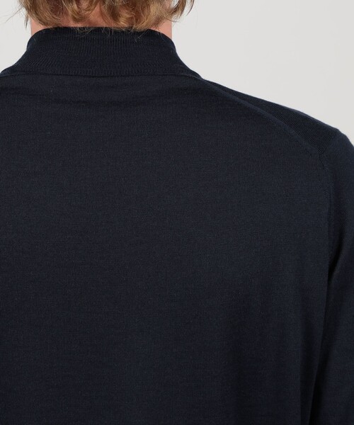 JOHN SMEDLEY（ジョンスメドレー）の「JOHN SMEDLEY KILDAY メリノウール モックネックプルオーバーニット（ニット/セーター・メンズ・ライトブラウン/ボルドー/ネイビー・L/M/S）」の9枚目の写真