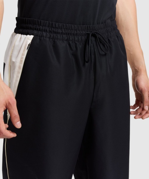 NEW BALANCE(ニューバランス)の「New Balance Klutch Men's Woven Track Pant(ニューバランス クラッチ ウーブン トラック パンツ)(スウェットパンツ・メンズ・グリーン系/ブラック・LARGE/X-LARGE/MEDIUM/SMALL/XX-LARGE)」の15枚目の写真