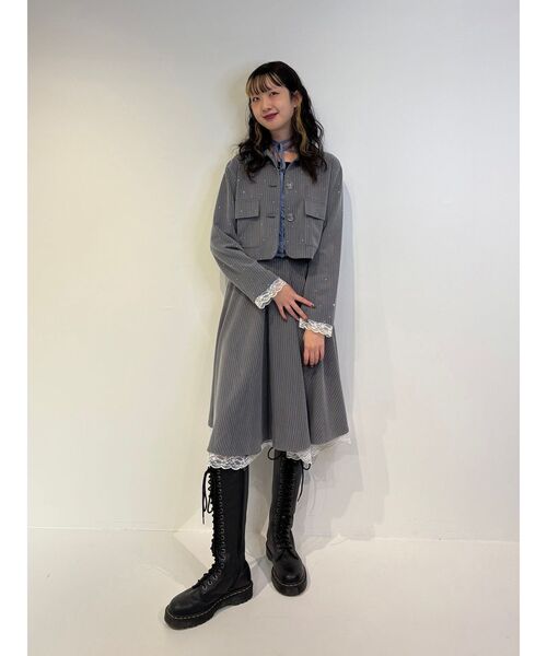 jouetie(ジュエティ)の「ステンカラーラインストーンショートジャケット【セットアップ対応】 春服 春アウター 入学式(テーラードジャケット・レディース・グレー/ブラウン/レッド・MEDIUM)」の18枚目の写真