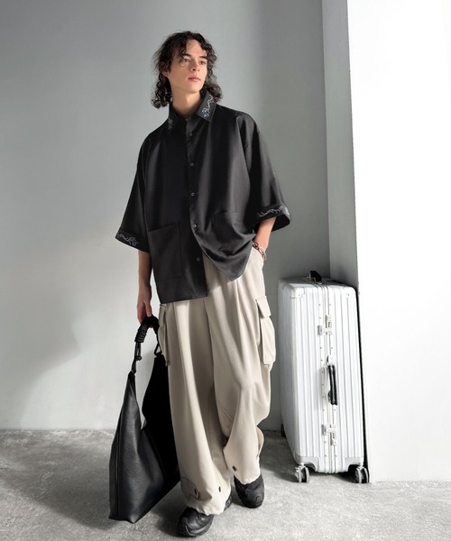 Classical Origin（クラシカルオリジン）の「「日常に溶け込む、魅せる服。」刺繍使い半袖シャツジャケット/Embroidery Design Shirt Jacket（シャツ/ブラウス・メンズ・グレー/ブラック・SMALL/MEDIUM/LARGE）」の18枚目の写真
