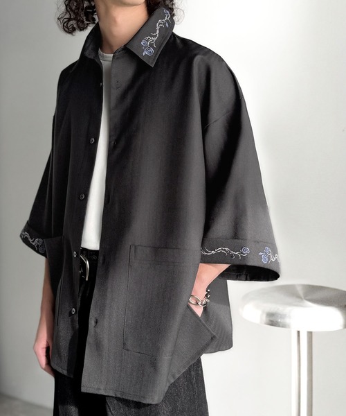 Classical Origin（クラシカルオリジン）の「「日常に溶け込む、魅せる服。」刺繍使い半袖シャツジャケット/Embroidery Design Shirt Jacket（シャツ/ブラウス・メンズ・グレー/ブラック・SMALL/MEDIUM/LARGE）」の11枚目の写真