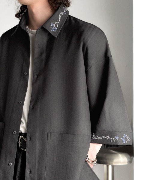 Classical Origin（クラシカルオリジン）の「「日常に溶け込む、魅せる服。」刺繍使い半袖シャツジャケット/Embroidery Design Shirt Jacket（シャツ/ブラウス・メンズ・グレー/ブラック・SMALL/MEDIUM/LARGE）」の16枚目の写真