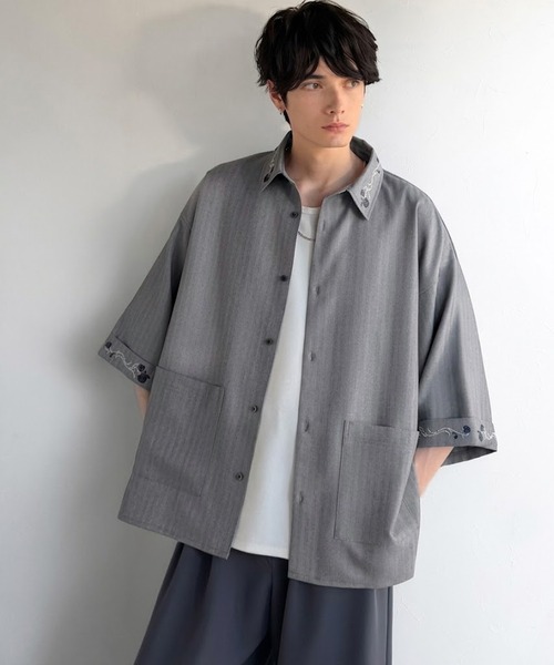 Classical Origin（クラシカルオリジン）の「「日常に溶け込む、魅せる服。」刺繍使い半袖シャツジャケット/Embroidery Design Shirt Jacket（シャツ/ブラウス・メンズ・グレー/ブラック・SMALL/MEDIUM/LARGE）」の20枚目の写真
