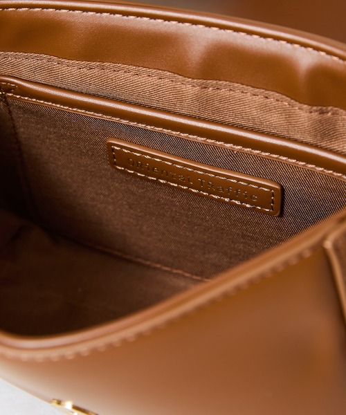 MISCH MASCH（ミッシュマッシュ）の「ミニフラップショルダーバッグ（ショルダーバッグ・レディース・ブラック/ブラウン/ホワイト・ﾌﾘ-）」の22枚目の写真