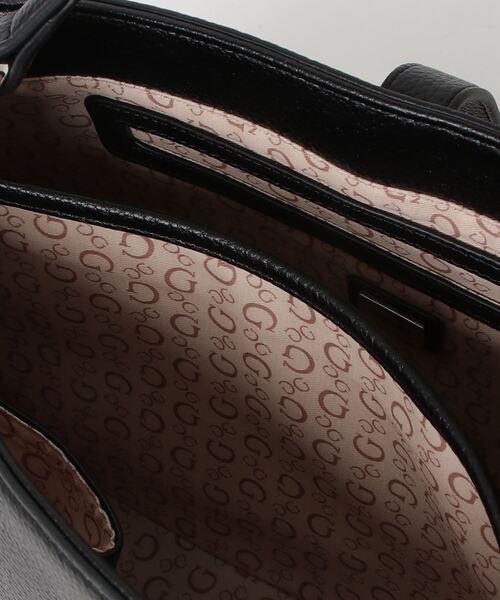 Guess(ゲス)の「RUDIE Satchel ハンドバッグ (ショルダーバッグ・レディース・ブラック・ONE SIZE)」の5枚目の写真