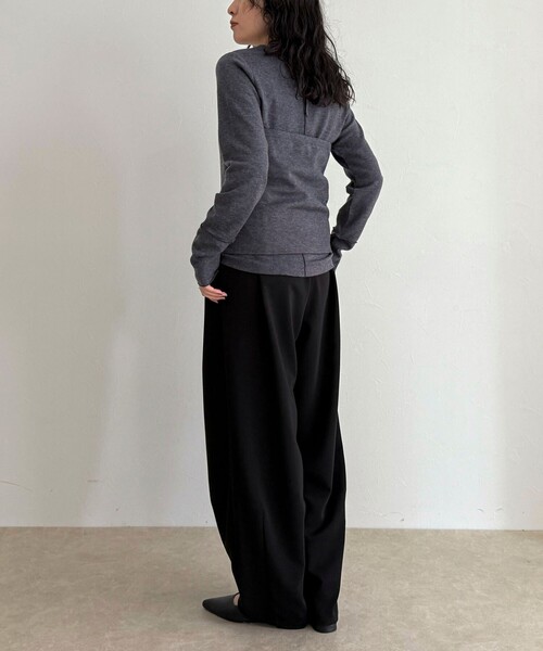 fredy emue（フレディエミュ）の「ビスチェレイヤードロンTセット（Tシャツ/カットソー・レディース・ライトグリーン/ベージュ/チャコールグレー・38）」の5枚目の写真