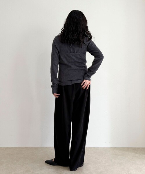 fredy emue（フレディエミュ）の「ビスチェレイヤードロンTセット（Tシャツ/カットソー・レディース・ライトグリーン/ベージュ/チャコールグレー・38）」の7枚目の写真