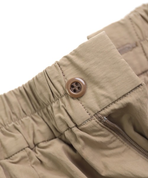 SPELLBOUND（スペルバウンド）の「[SPELLBOUND / スペルバウンド] コットンナイロンウェザーピーチバイオ フェザーパンツ（その他パンツ・メンズ・ブラック/オリーブ/ベージュ・30inch/32inch）」の18枚目の写真