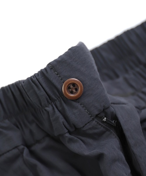 SPELLBOUND（スペルバウンド）の「[SPELLBOUND / スペルバウンド] コットンナイロンウェザーピーチバイオ フェザーパンツ（その他パンツ・メンズ・ブラック/オリーブ/ベージュ・30inch/32inch）」の22枚目の写真