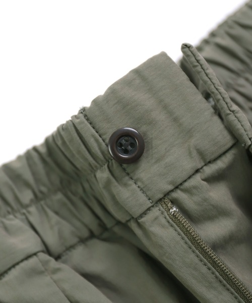 SPELLBOUND（スペルバウンド）の「[SPELLBOUND / スペルバウンド] コットンナイロンウェザーピーチバイオ フェザーパンツ（その他パンツ・メンズ・ブラック/オリーブ/ベージュ・30inch/32inch）」の13枚目の写真