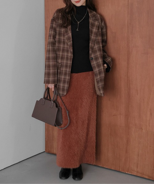 AMELY(エミリー)の「Iライン シャギーニットスカート(スカート・レディース・ブラック/ライトベージュ/ブラウン/テラコッタ・M/L)」の3枚目の写真