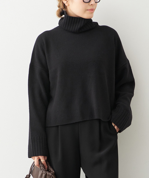 Deuxieme Classe（ドゥーズィエムクラス）の「追加 *Cropped タートルネック ニット（ニット/セーター・レディース・ブラック/ブラウン・FREE）」の3枚目の写真