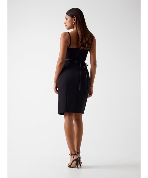 SL Blake Dress ワンピース ドレス | GUESS(ゲス) JAPAN 公式 SL Blake Dress ワンピース ドレス | GUESS(ゲス) JAPAN 公式