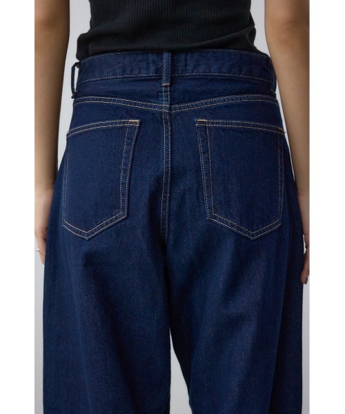 AZUL by moussy(アズールバイマウジー)の「【WEB限定】O/W ライトオンスカーブデニム ショート丈(デニムパンツ・レディース・ワンウォッシュ・23inch/24inch)」の9枚目の写真