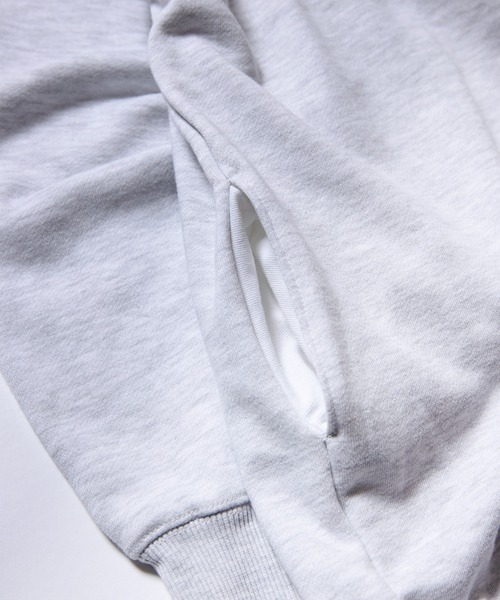 VIRGOwearworks（ヴァルゴウェアワークス）の「HALF-ZIP REFLECT SWEAT（スウェット・メンズ・ホワイト/ブラック/グレー・2/3/4）」の15枚目の写真