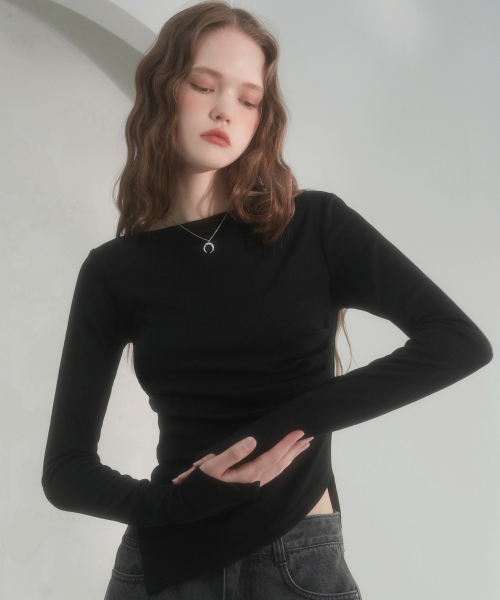Vivacious(ビバシャス)の「V Drape Long Sleeve - 3COL(Tシャツ/カットソー・レディース・ブラック/アイボリー/チャコール・SMALL/MEDIUM/LARGE)」の6枚目の写真