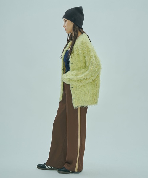 ROSE BUD(ローズバッド)の「FEATHERYARN CARDIGAN(カーディガン/ボレロ・レディース・ブラック/パープル/イエロー・ONE SIZE)」の5枚目の写真