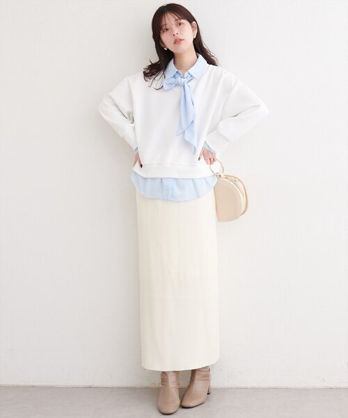 natural couture（ナチュラルクチュール）の「ボウタイ付きシャツレイヤードプルオーバー（スウェット・レディース・オフホワイト/グレー/ネイビー・FREE）」の6枚目の写真