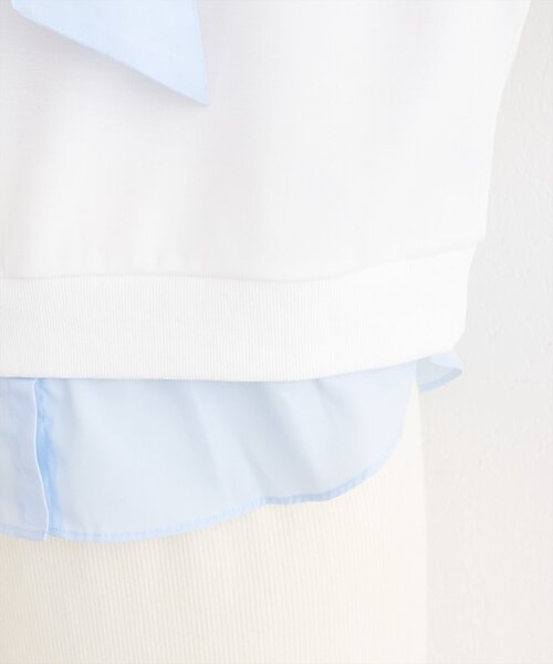 natural couture（ナチュラルクチュール）の「ボウタイ付きシャツレイヤードプルオーバー（スウェット・レディース・オフホワイト/グレー/ネイビー・FREE）」の17枚目の写真