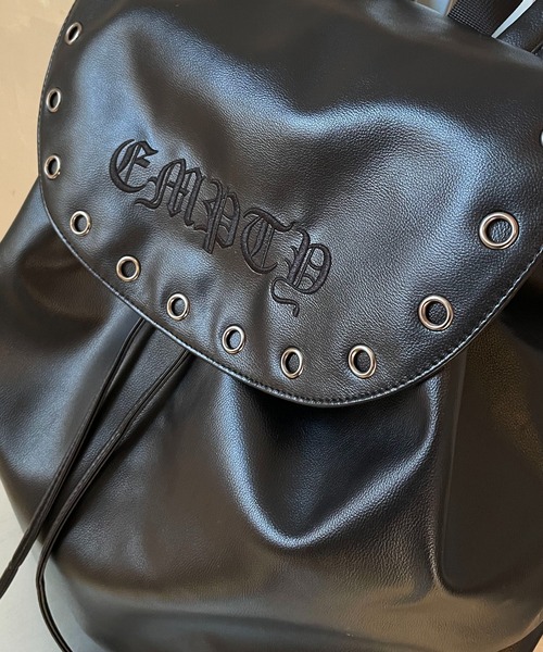 SPINNS（スピンズ）の「合皮ナップサック/刺繍ロゴ/ハトメ/大容量リュック/ユニセックス（バックパック/リュック・メンズ・ブラック・ONESIZE）」の17枚目の写真