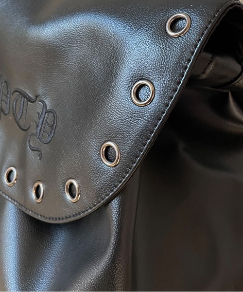 SPINNS（スピンズ）の「合皮ナップサック/刺繍ロゴ/ハトメ/大容量リュック/ユニセックス（バックパック/リュック・メンズ・ブラック・ONESIZE）」の18枚目の写真