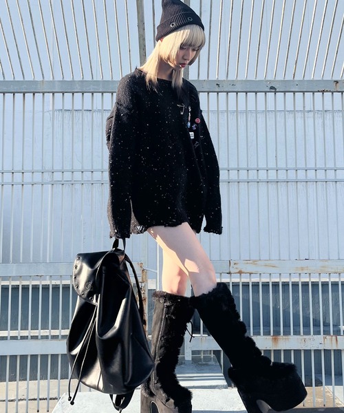 SPINNS（スピンズ）の「合皮ナップサック/刺繍ロゴ/ハトメ/大容量リュック/ユニセックス（バックパック/リュック・メンズ・ブラック・ONESIZE）」の14枚目の写真